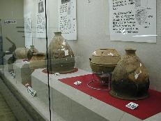 弥生時代甕棺の展示