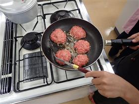 雲仙牛肉100%ハンバーグ