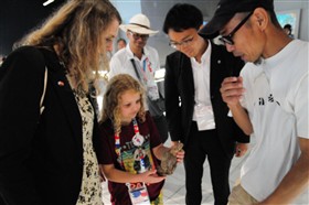 万博会場内交流3