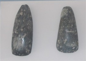 石斧（百花台遺跡）